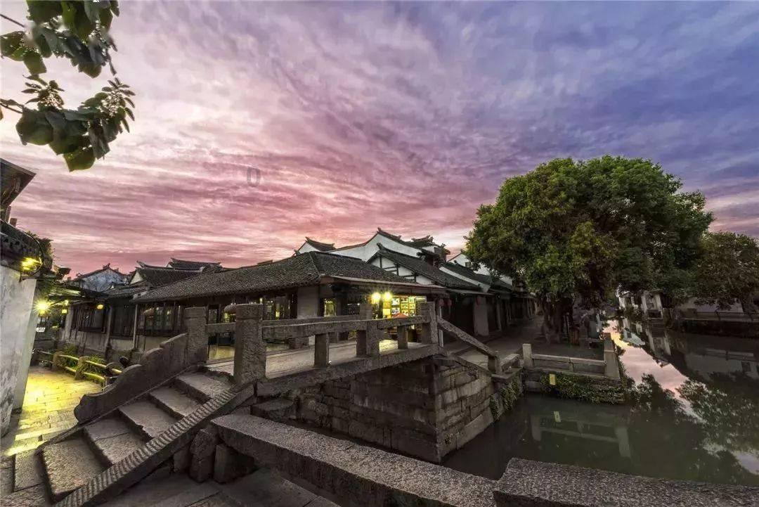 近代史上的东西方霸主,彼得一世和康熙大帝为何走向了相反的方向